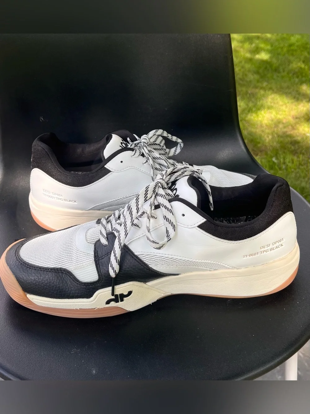 DAPS DESI Low - Black/White - Men's Pickleball Shoes size 11.5